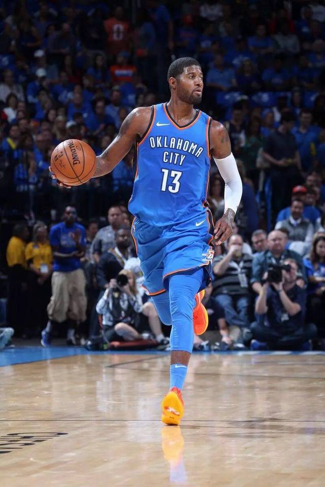 碰筐也能进 碰筐也能进